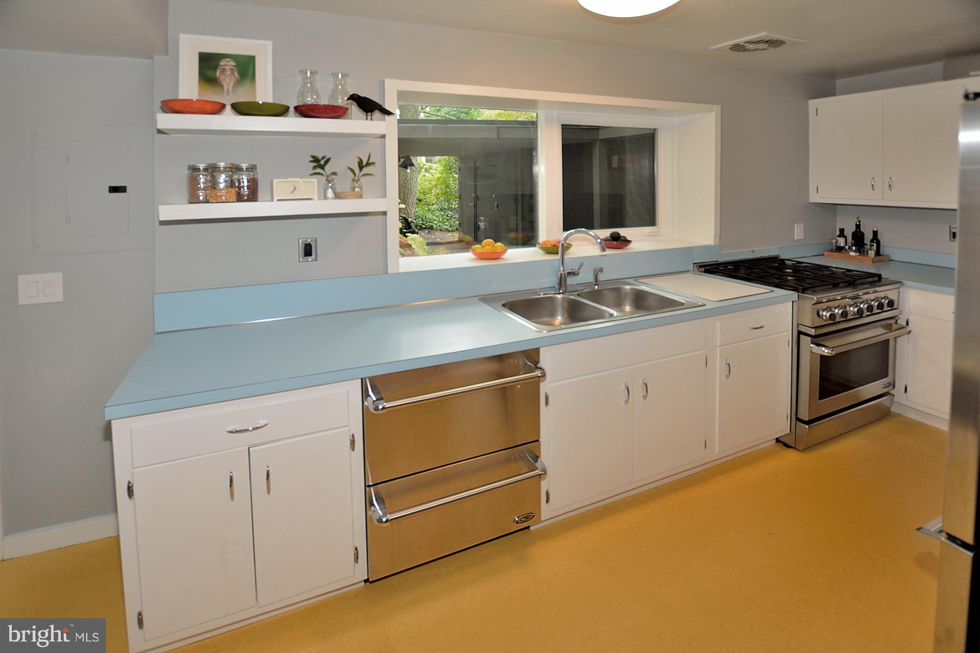2209 Marthas Road Alexandria, VA 22307 - Photo 11 of 30 Kitchen