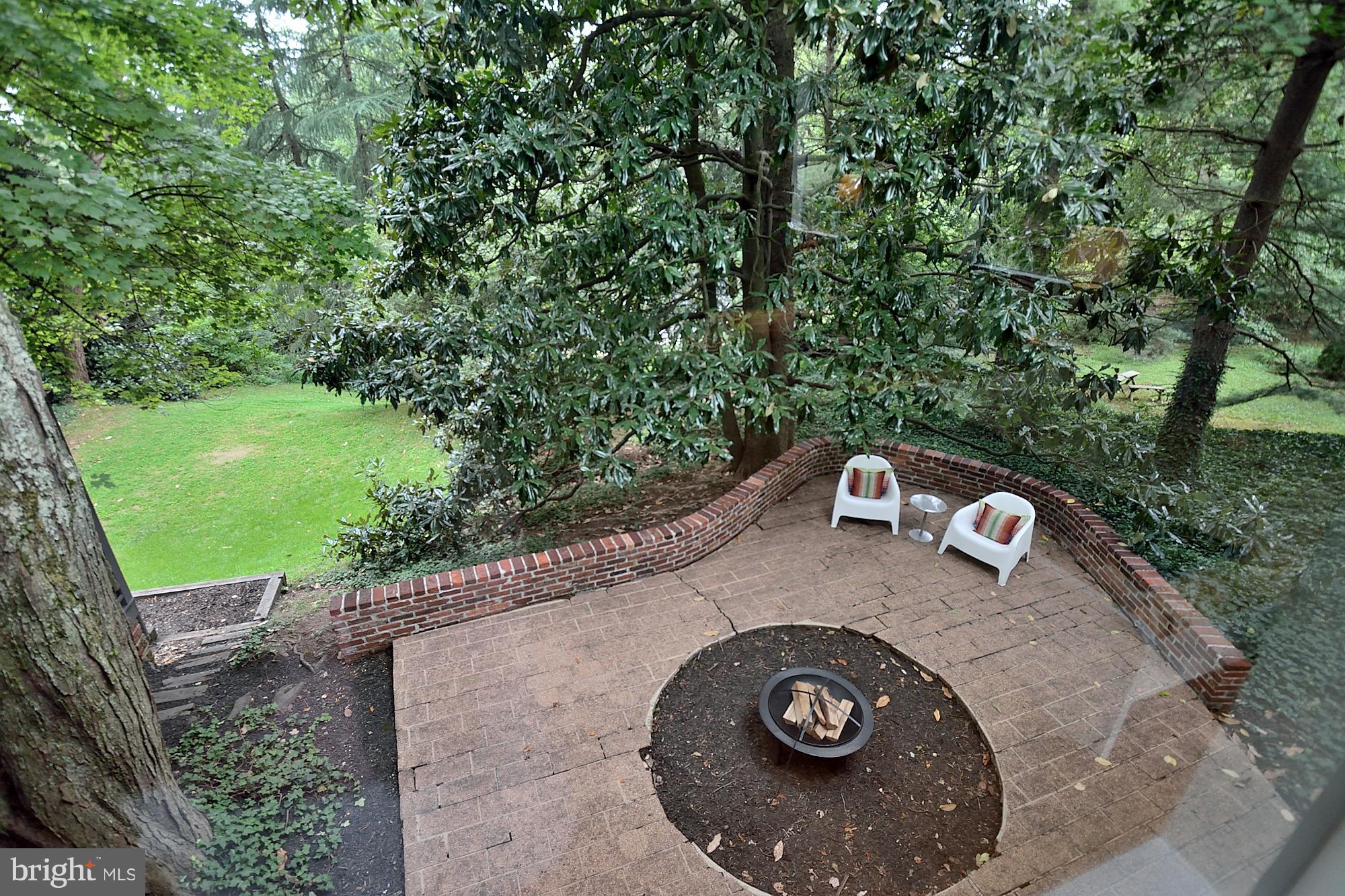 2209 Marthas Road Alexandria, VA 22307 - Photo 25 of 30 Exterior (Rear)
