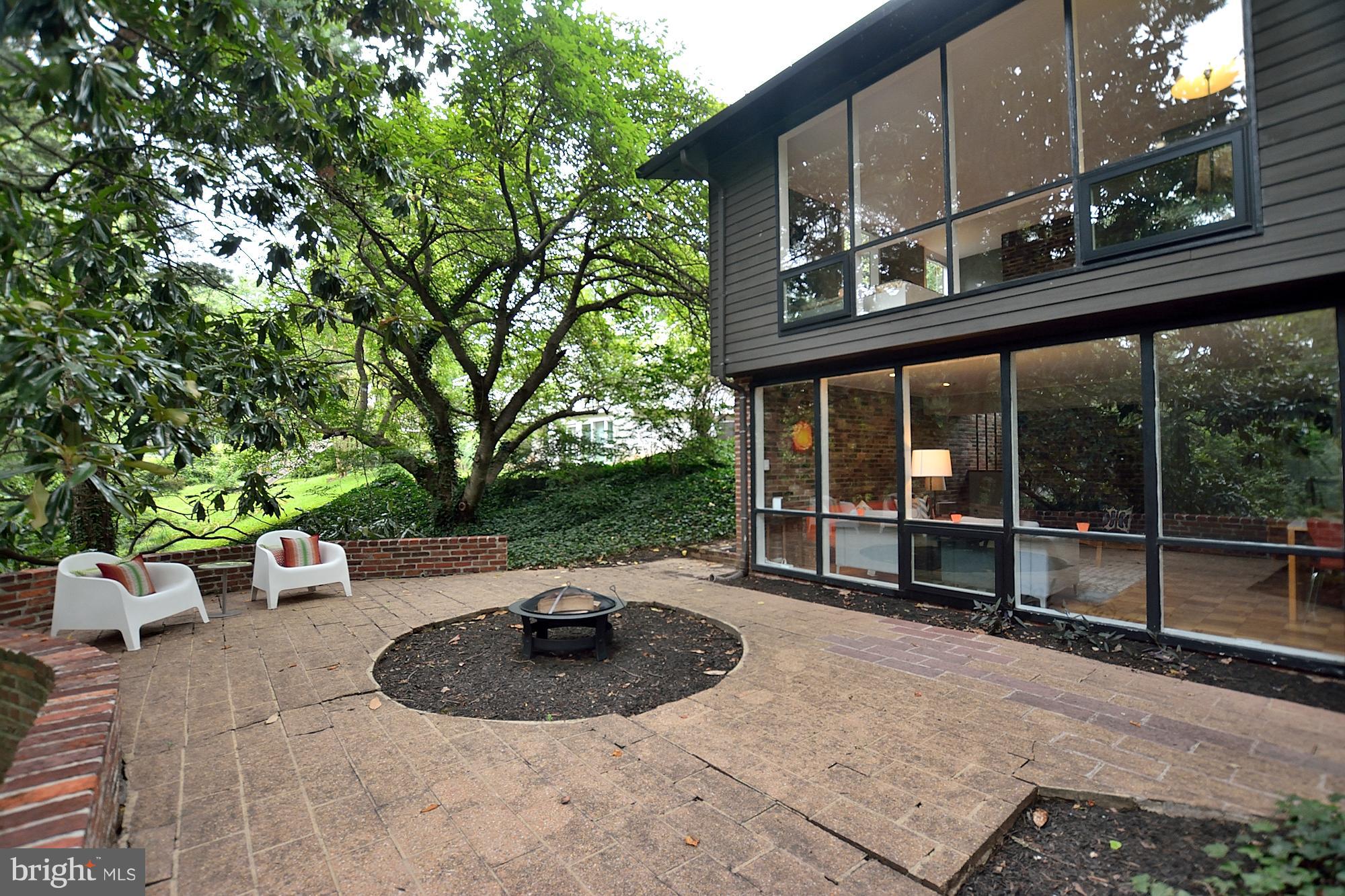 2209 Marthas Road Alexandria, VA 22307 - Photo 26 of 30 Exterior (Rear)