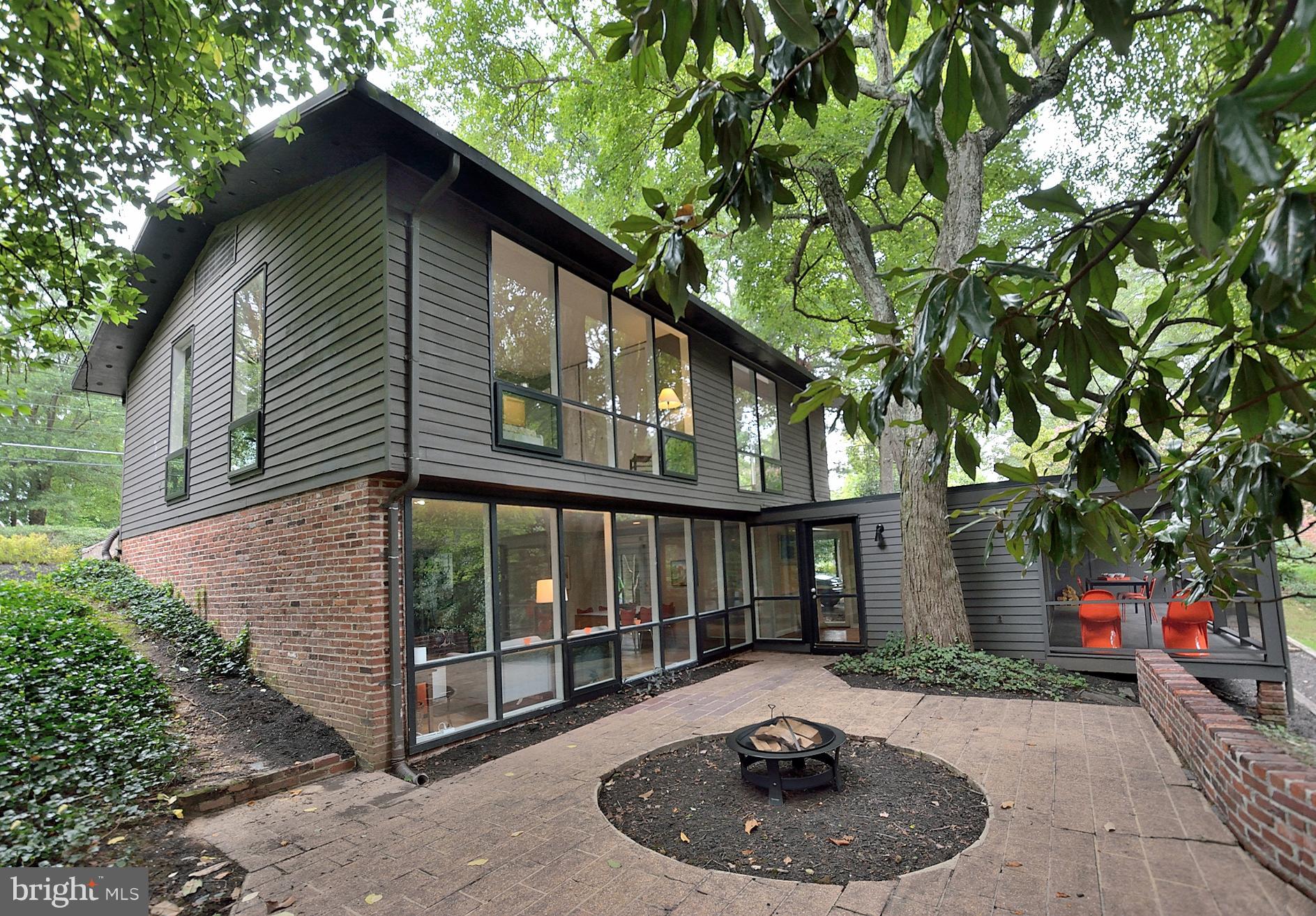 2209 Marthas Road Alexandria, VA 22307 - Photo 27 of 30 Exterior (Rear)