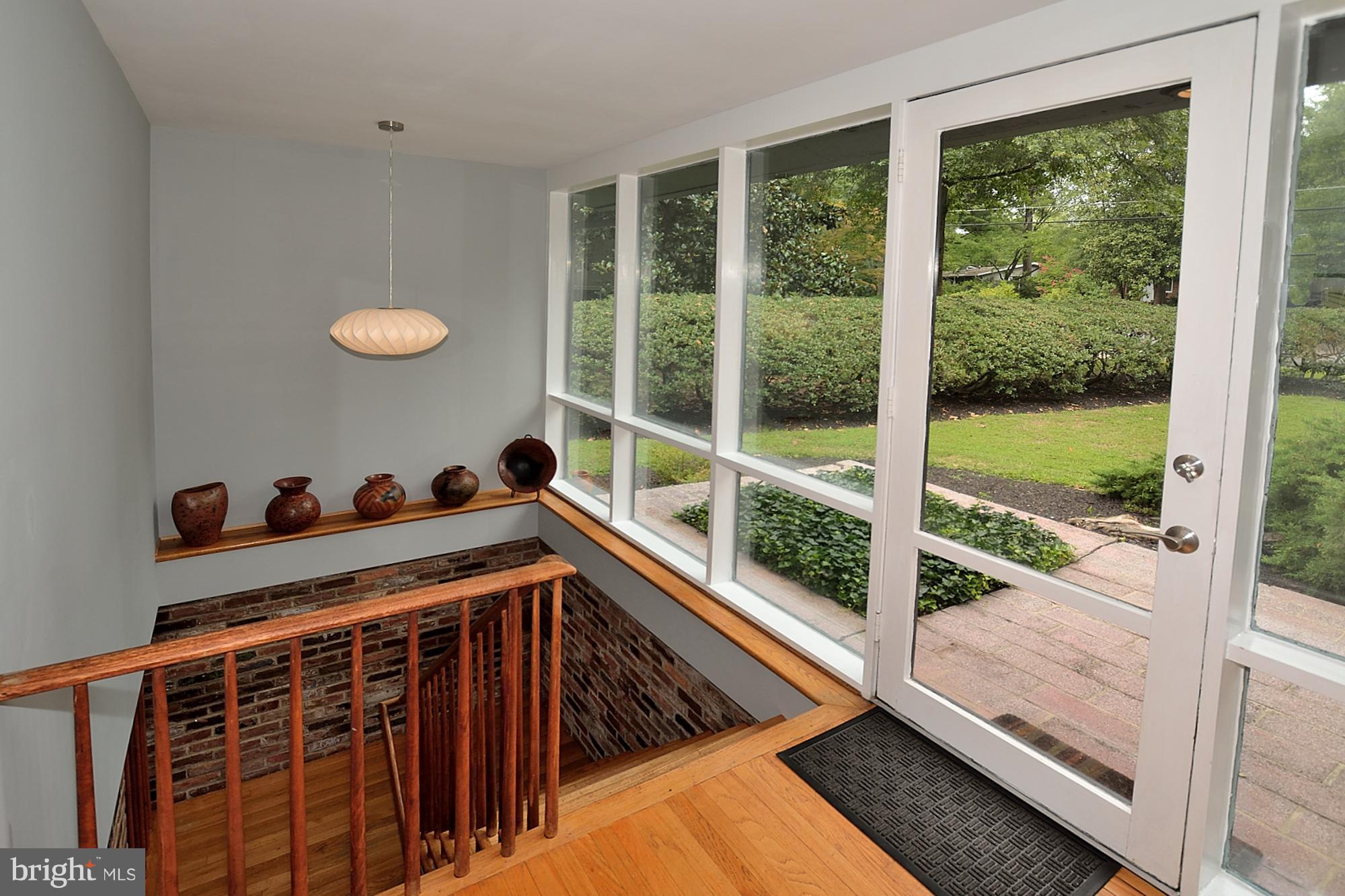 2209 Marthas Road Alexandria, VA 22307 - Photo 4 of 30 Interior (General)