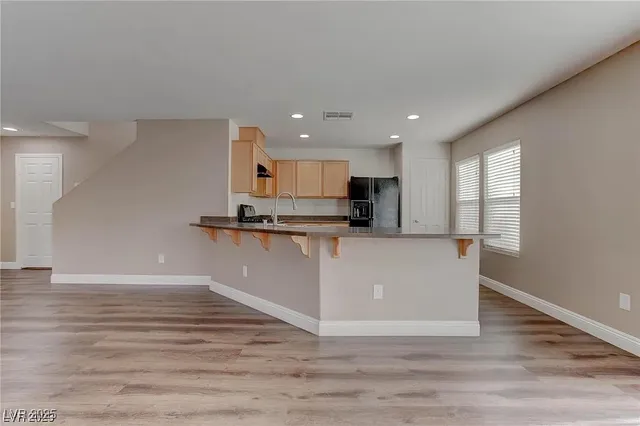 $2,000 | 7021 Town Forest Avenue, Las Vegas, NV 89179