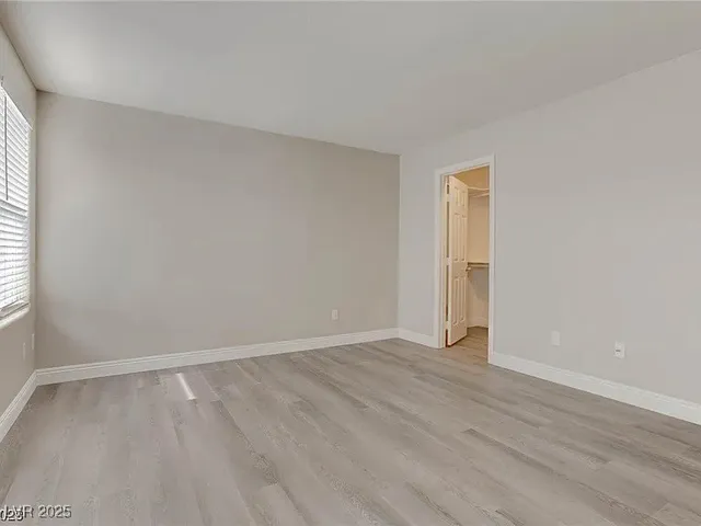 $2,000 | 7021 Town Forest Avenue, Las Vegas, NV 89179