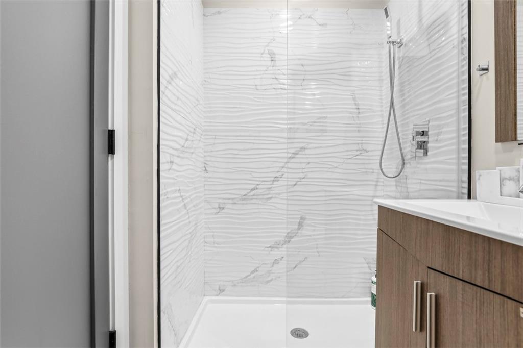 5228 Dresden Way Pittsburgh, PA 15201 - Photo 42 of 48