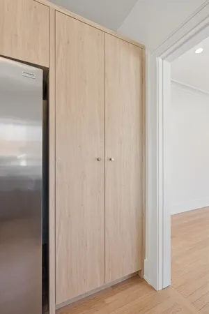 $4,500 | 2755 Eastwood Avenue, Unit 2, Evanston, IL 60201