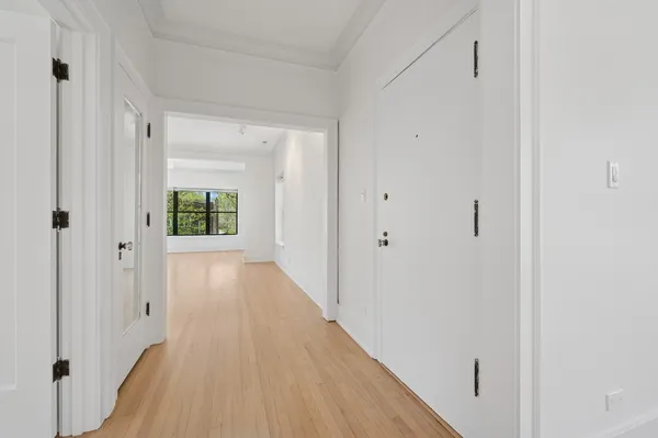 $4,500 | 2755 Eastwood Avenue, Unit 2, Evanston, IL 60201