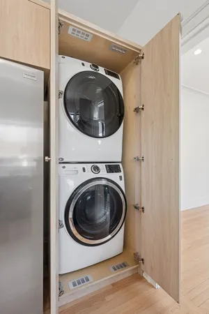 $4,500 | 2755 Eastwood Avenue, Unit 2, Evanston, IL 60201