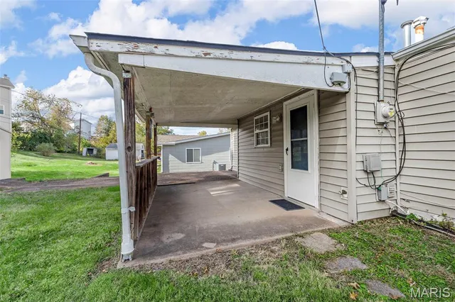 $220,000 | 302 Heyden Drive, Eureka, MO 63025