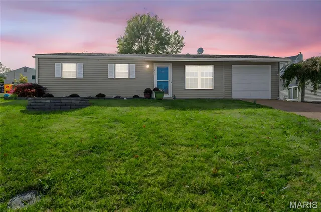 $220,000 | 302 Heyden Drive, Eureka, MO 63025