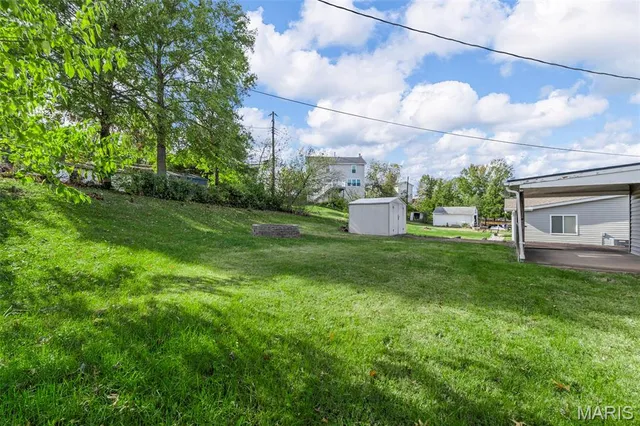 $220,000 | 302 Heyden Drive, Eureka, MO 63025