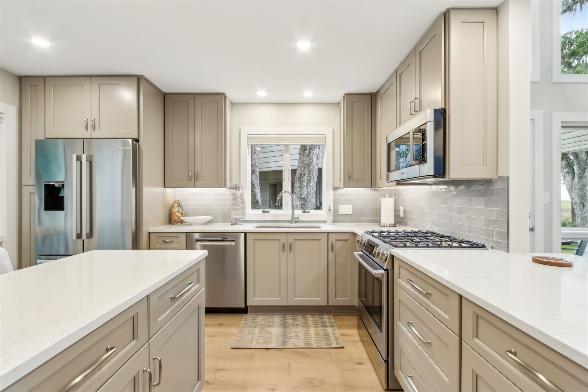 3424 Sea Marsh Road, Unit 3424 Fernandina Beach, FL 32034 - Photo 3 of 27 Kitchen