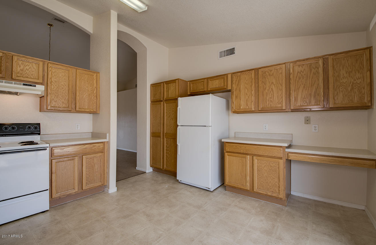 1782 East Sycamore Road Casa Grande, AZ 85122 - Photo 10 of 30 KITCHEN (3)
