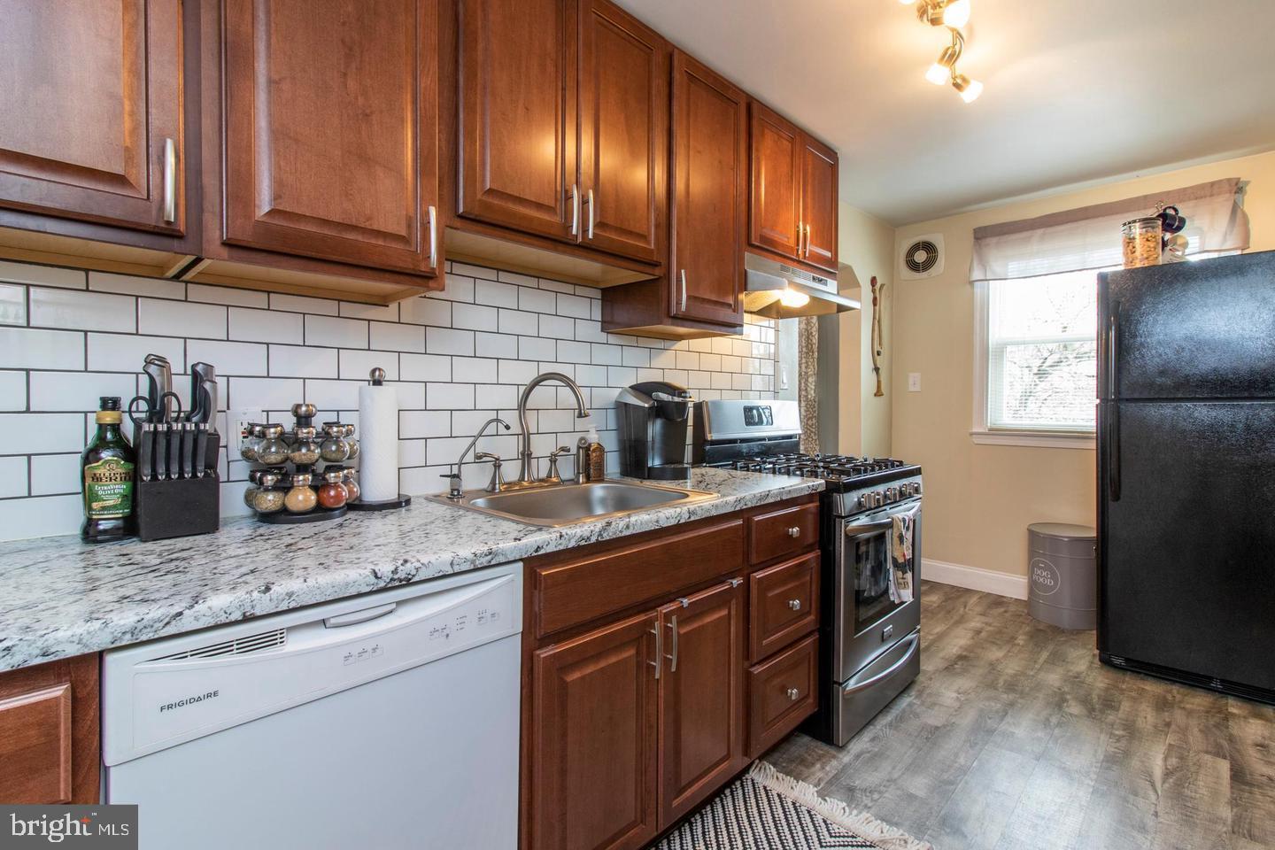507 Perry Street Ridley Park, PA 19078 - Photo 9 of 24
