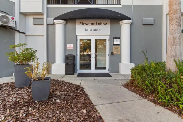 $2,100 | 300 State Street East, Unit 206, Oldsmar, FL 34677