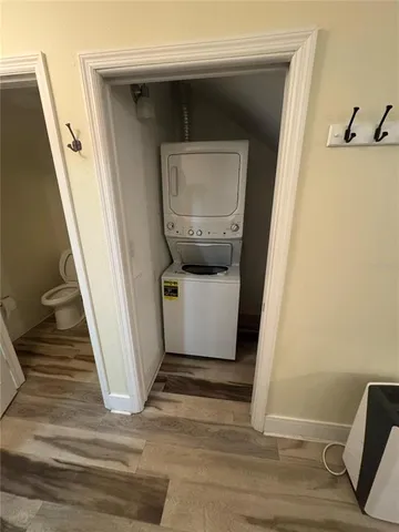 $2,100 | 300 State Street East, Unit 206, Oldsmar, FL 34677