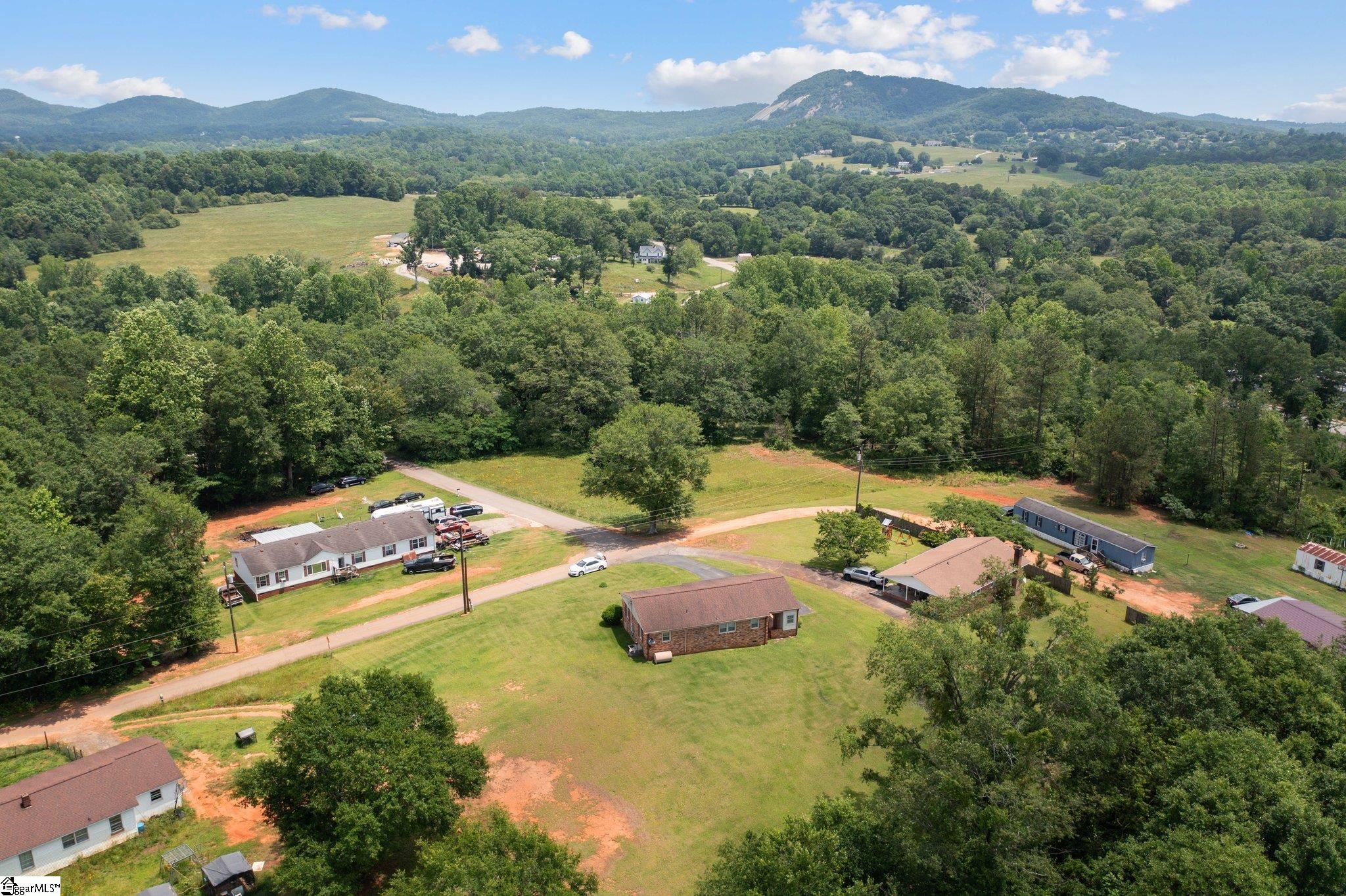 134 Grasshopper Hill Road Pickens, SC 29671 - Photo 5 of 38 Gallery Image 5