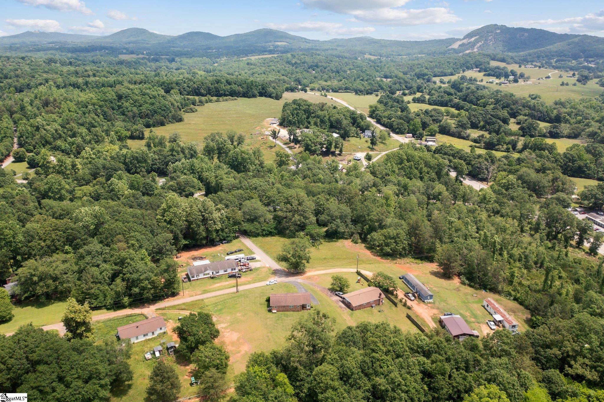 134 Grasshopper Hill Road Pickens, SC 29671 - Photo 6 of 38 Gallery Image 6