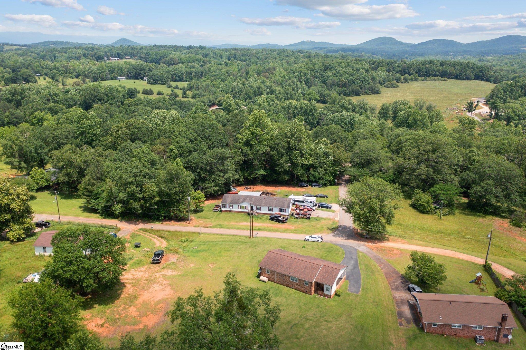 134 Grasshopper Hill Road Pickens, SC 29671 - Photo 7 of 38 Gallery Image 7
