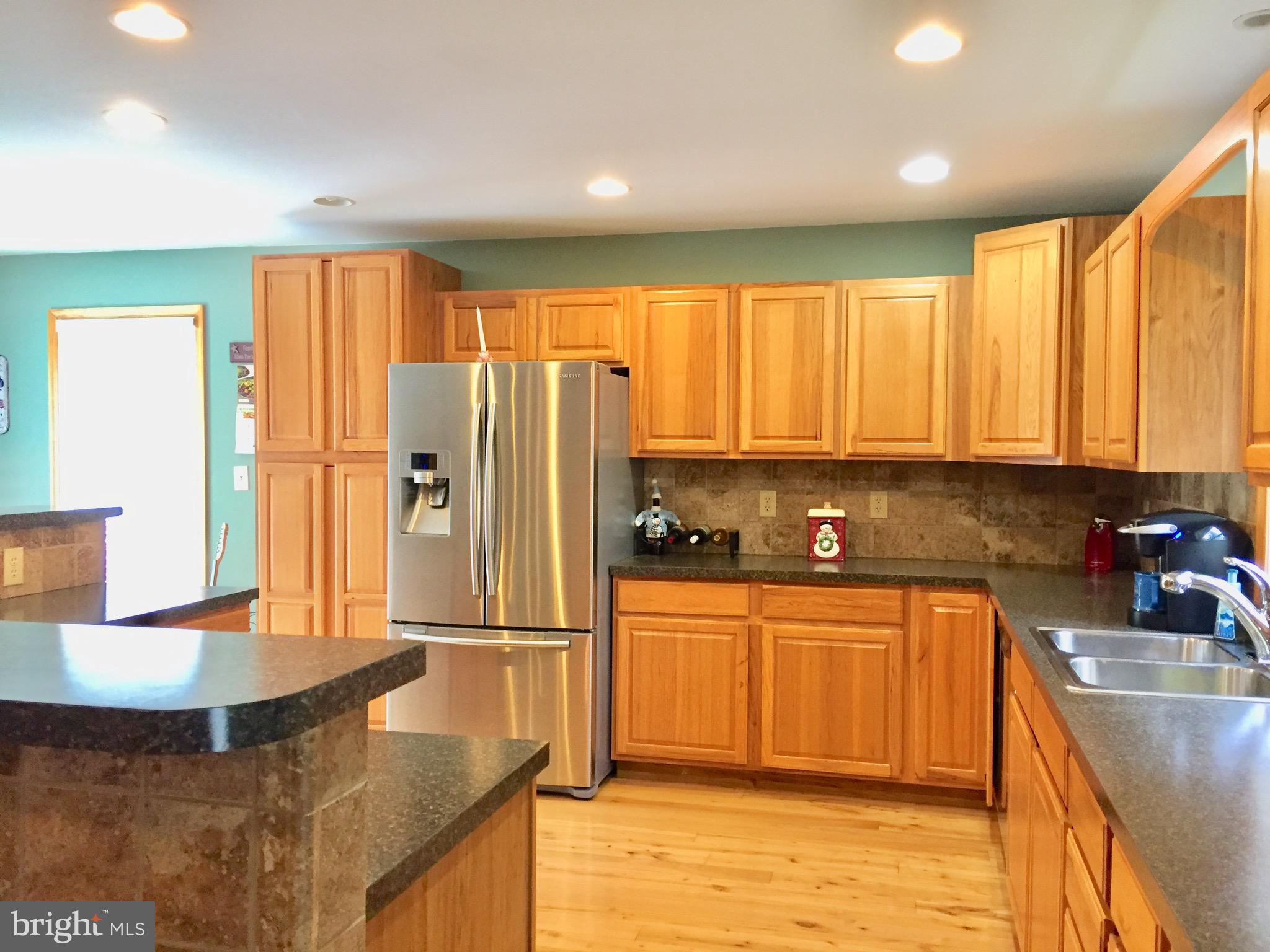 213 Philadelphia Road Joppa, MD 21085 - Photo 5 of 24 Kitchen