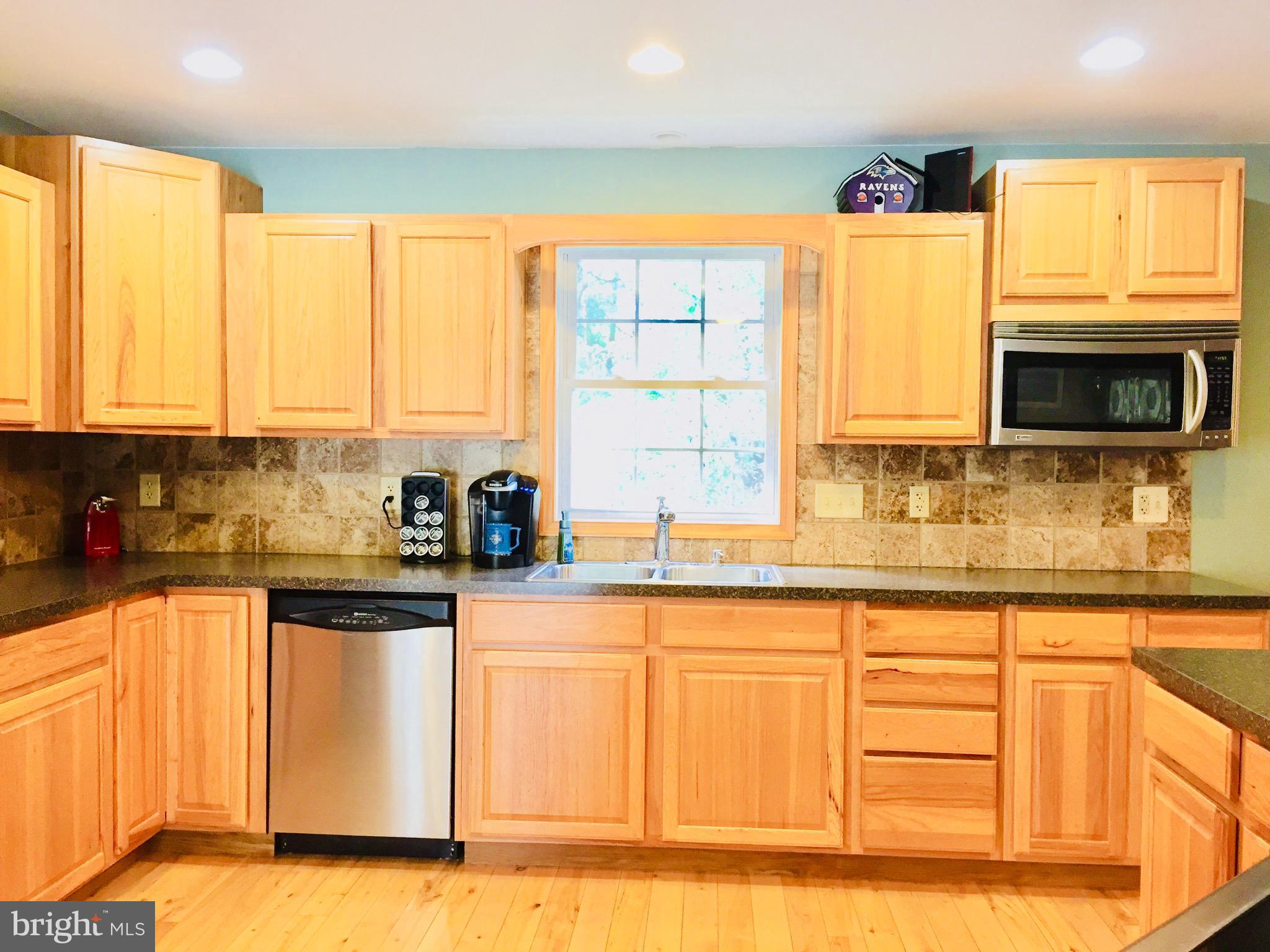 213 Philadelphia Road Joppa, MD 21085 - Photo 8 of 24 Kitchen