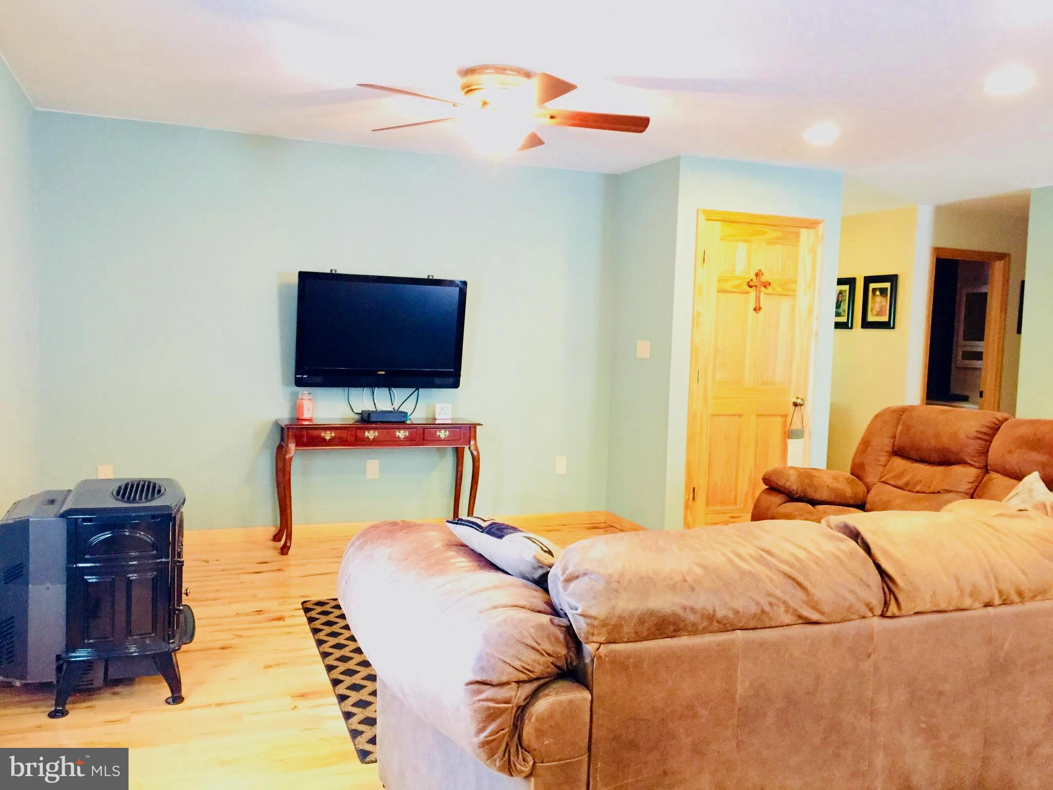 213 Philadelphia Road Joppa, MD 21085 - Photo 10 of 24 Family Room