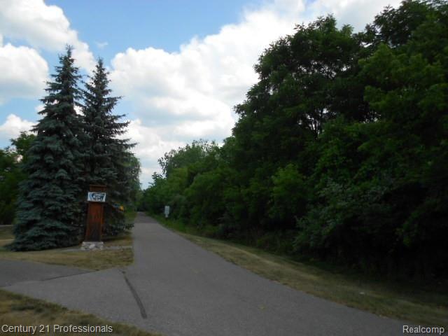 721 Dressler Lane Rochester Hills, MI 48307 - Photo 23 of 23