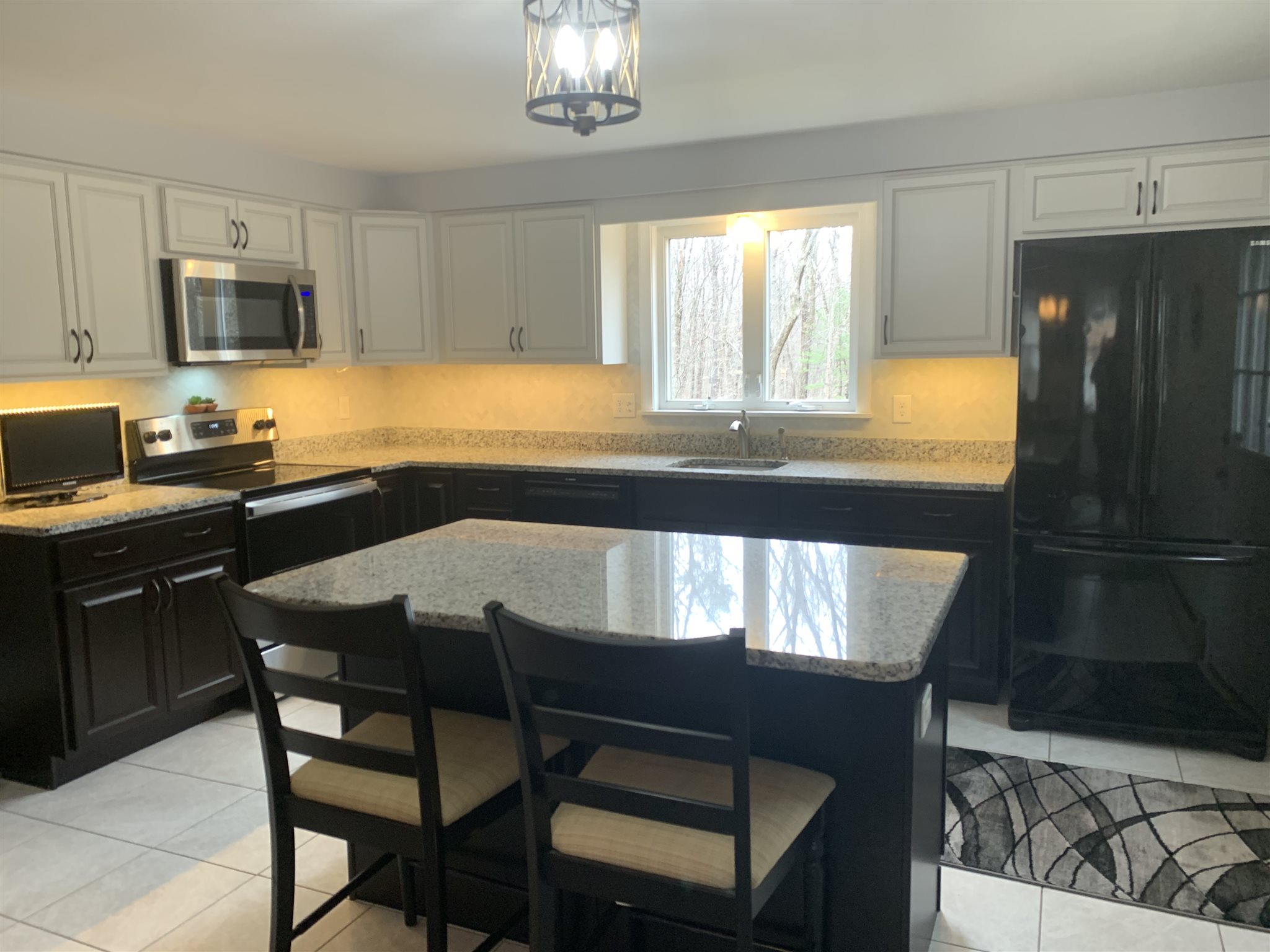 152 High Range Road Londonderry, NH 03053 - Photo 4 of 17 Gallery Image 4