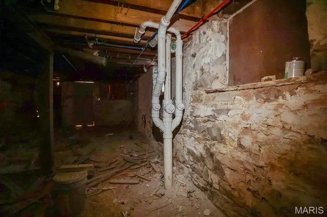 $299,900 | 2642 Accomac Street, St. Louis, MO 63104