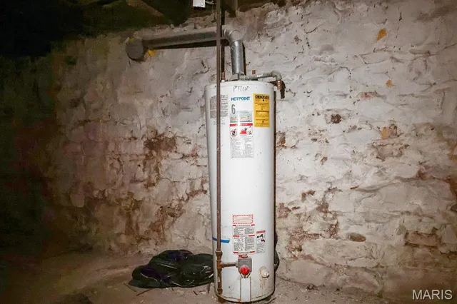 $299,900 | 2642 Accomac Street, St. Louis, MO 63104