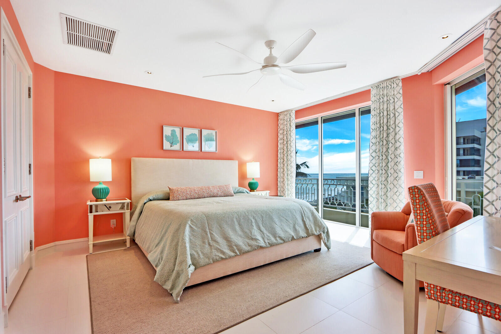 19950 South Beach Road, Unit 5S Jupiter, FL 33469 - Photo 25 of 55 Guest Bedroom