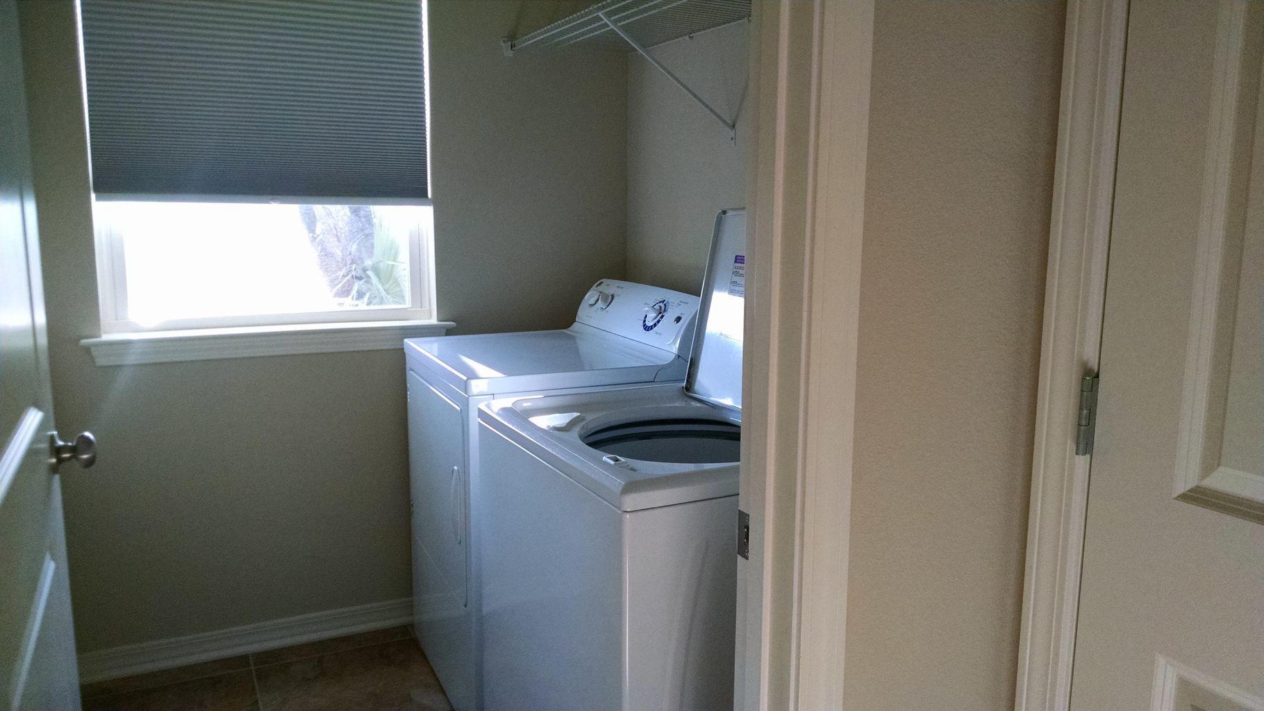 1303 Finck Road Niceville, FL 32578 - Photo 5 of 34 Laundry upstairs