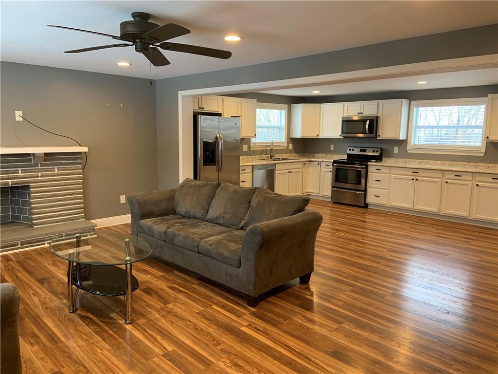 6211 Freeport Road Natrona Heights, PA 15065 - Photo 6 of 25 Gallery Image 6