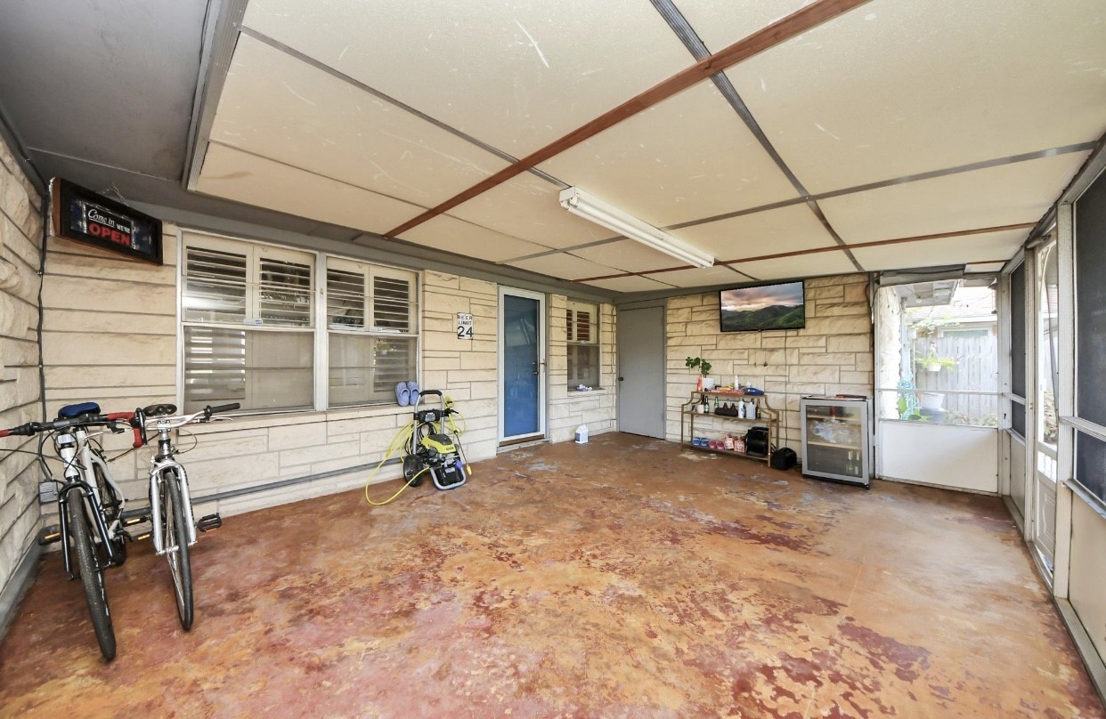 1226 Stonecrest Drive Houston, TX 77018 - Photo 12 of 37