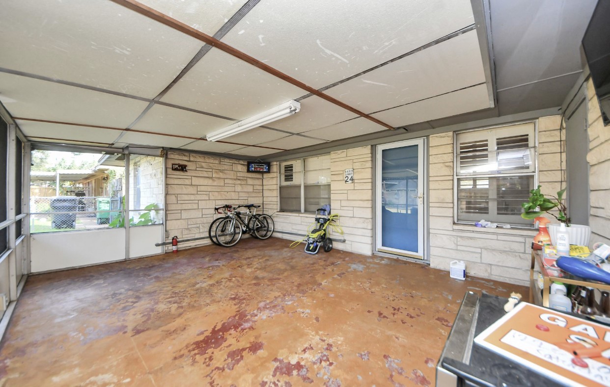 1226 Stonecrest Drive Houston, TX 77018 - Photo 14 of 37