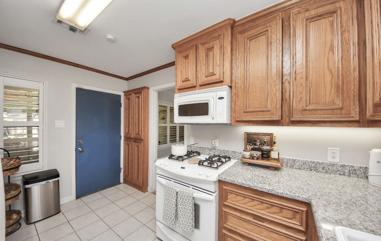 1226 Stonecrest Drive Houston, TX 77018 - Photo 25 of 37