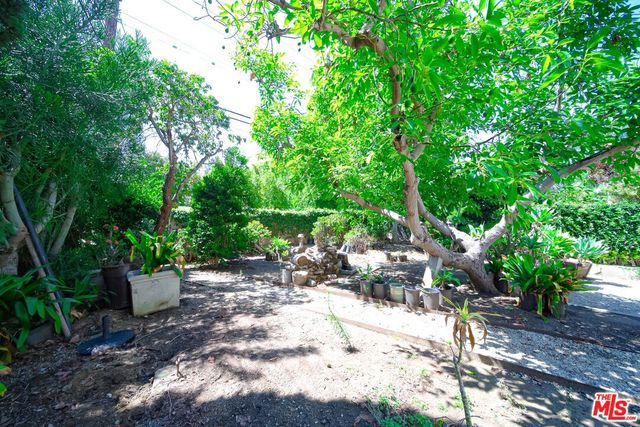 $3,398,000 | 713 North Doheny Drive, Beverly Hills, CA 90210