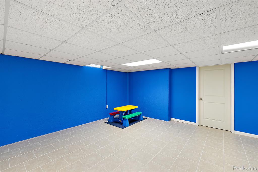 1253 Rothwell Drive Troy, MI 48084 - Photo 76 of 85