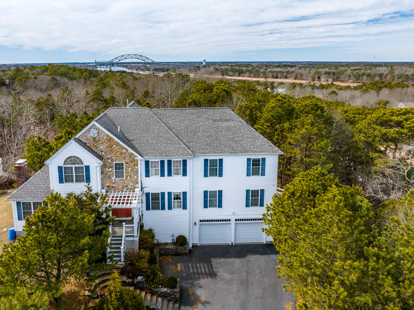 16 Weatherdeck Drive