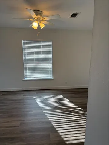 $1,395 | 2609 West Walker Street, Denison, TX 75020