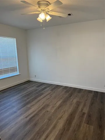 $1,395 | 2609 West Walker Street, Denison, TX 75020