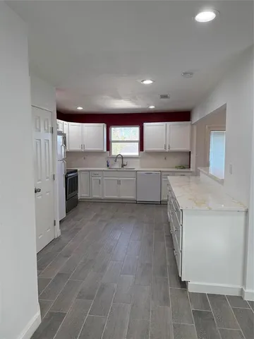 $1,395 | 2609 West Walker Street, Denison, TX 75020