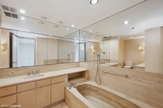 $1,299,000 | 180 East Pearson Street, Unit 4407, Chicago, IL 60611