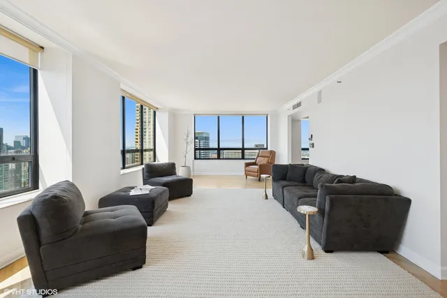 $1,299,000 | 180 East Pearson Street, Unit 4407, Chicago, IL 60611