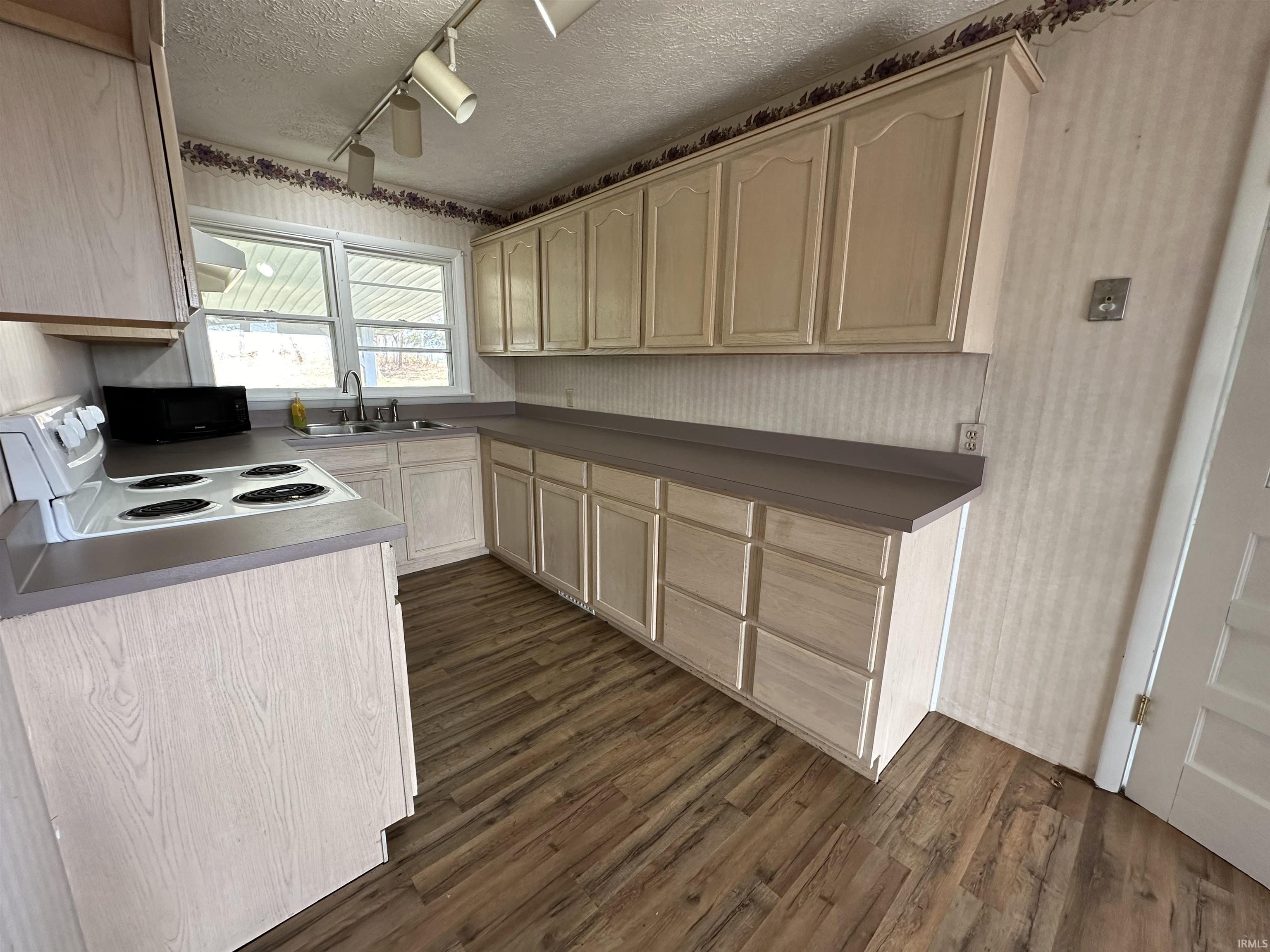 2540 Mt Pleasant Road Bedford, IN 47421 - Photo 23 of 36