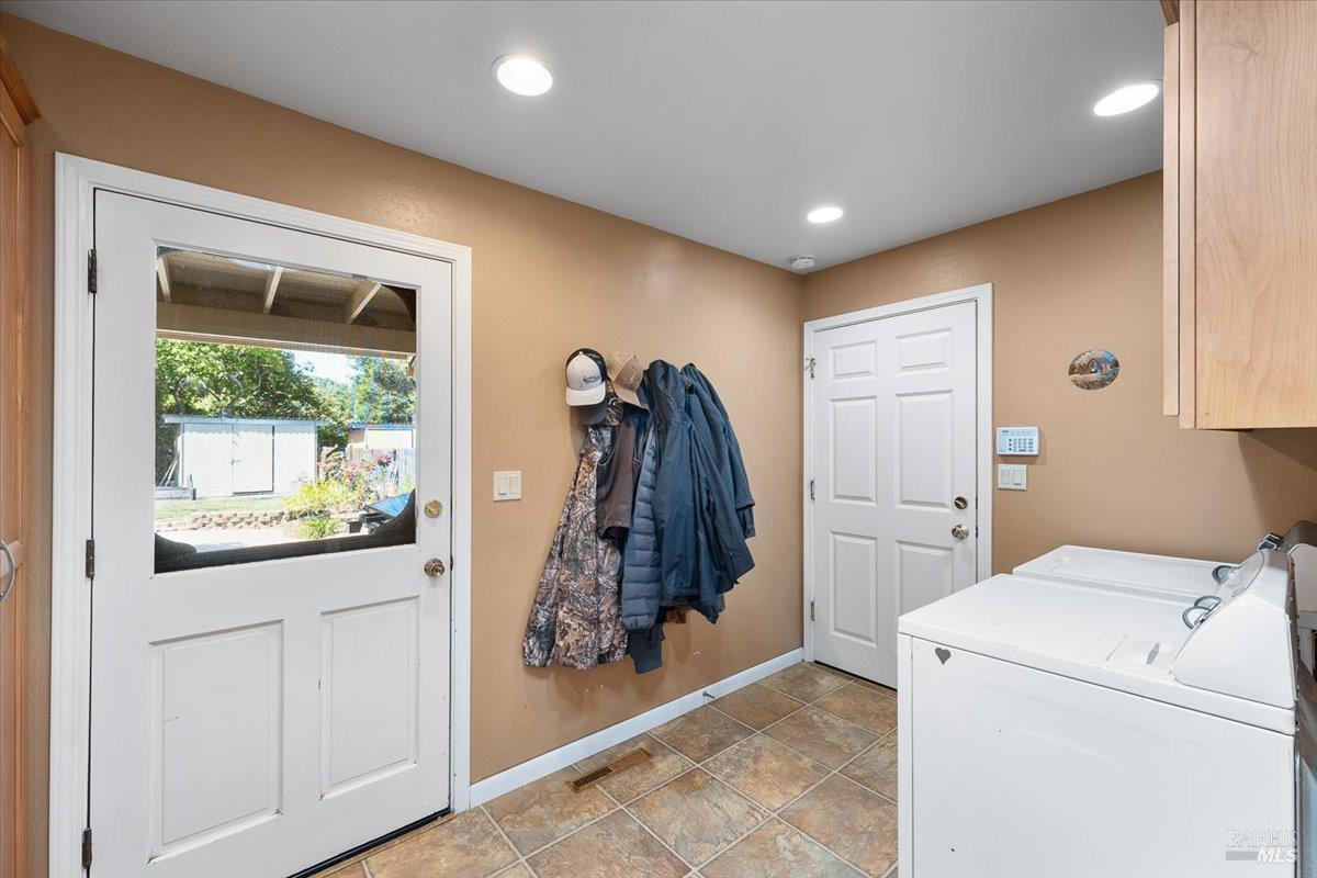 8030 Elphick Road Sebastopol, CA 95472 - Photo 18 of 36