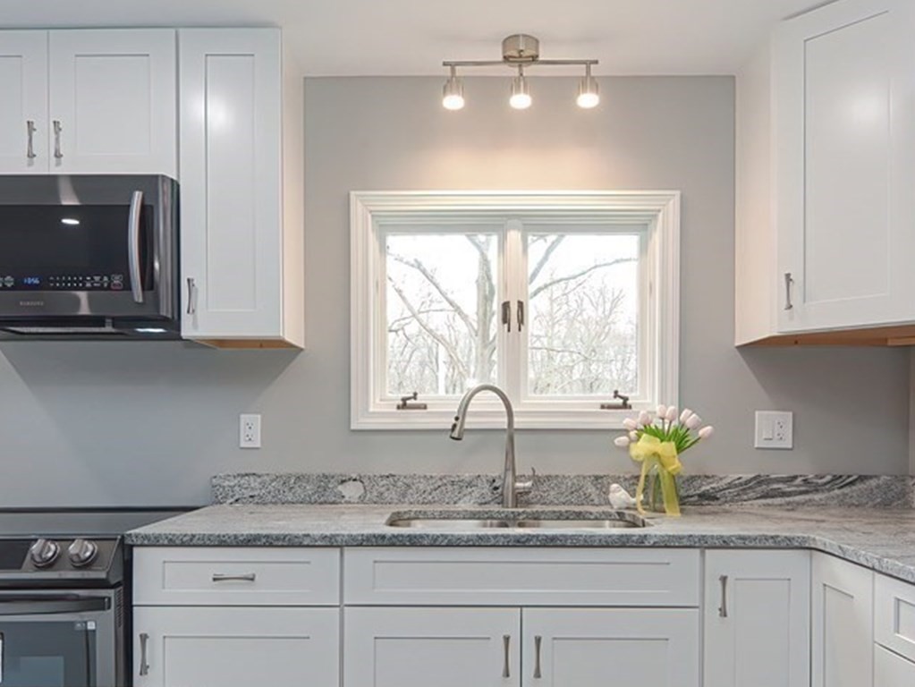 90 Dodge Hill Road Sutton, MA 01590 - Photo 3 of 37
