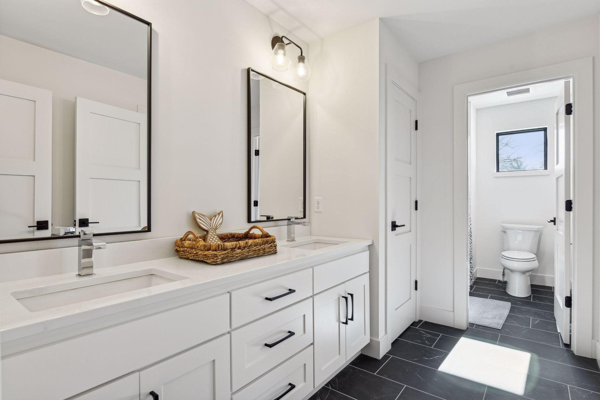 3908 Oak Road Minnetonka, MN 55345 - Photo 61 of 66 Gallery Image 61