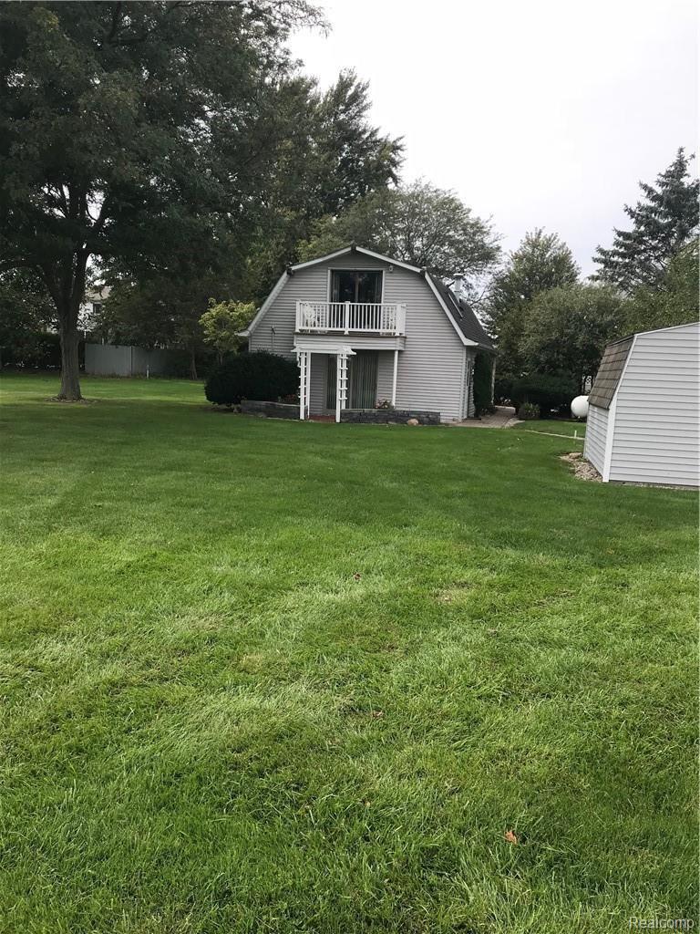 5431 South Byron Road Durand, MI 48429 - Photo 2 of 34 IMG-2592(1).JPG