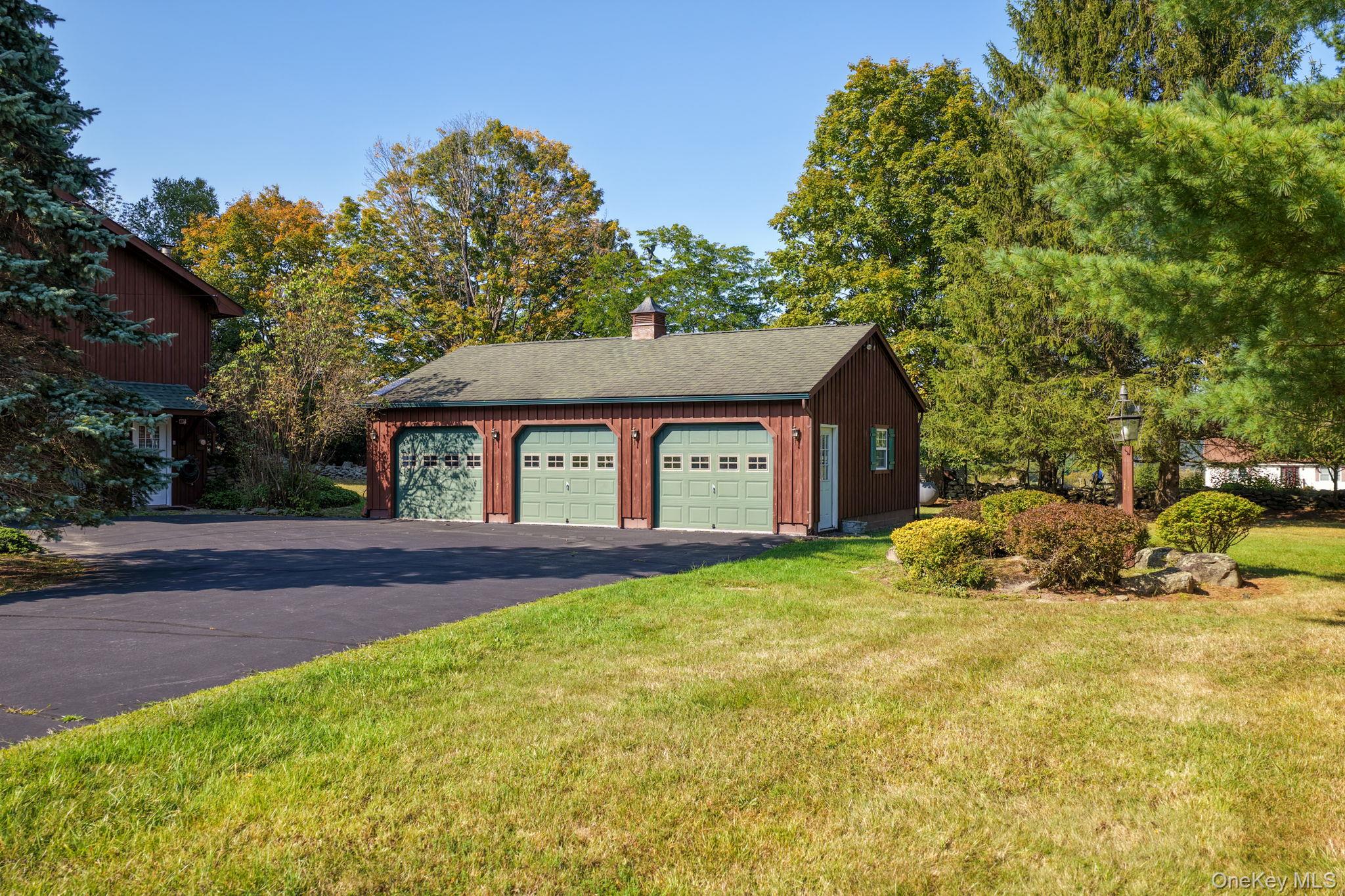 128 Hall Road Grahamsville, NY 12740 - Photo 30 of 34 View of detached garage