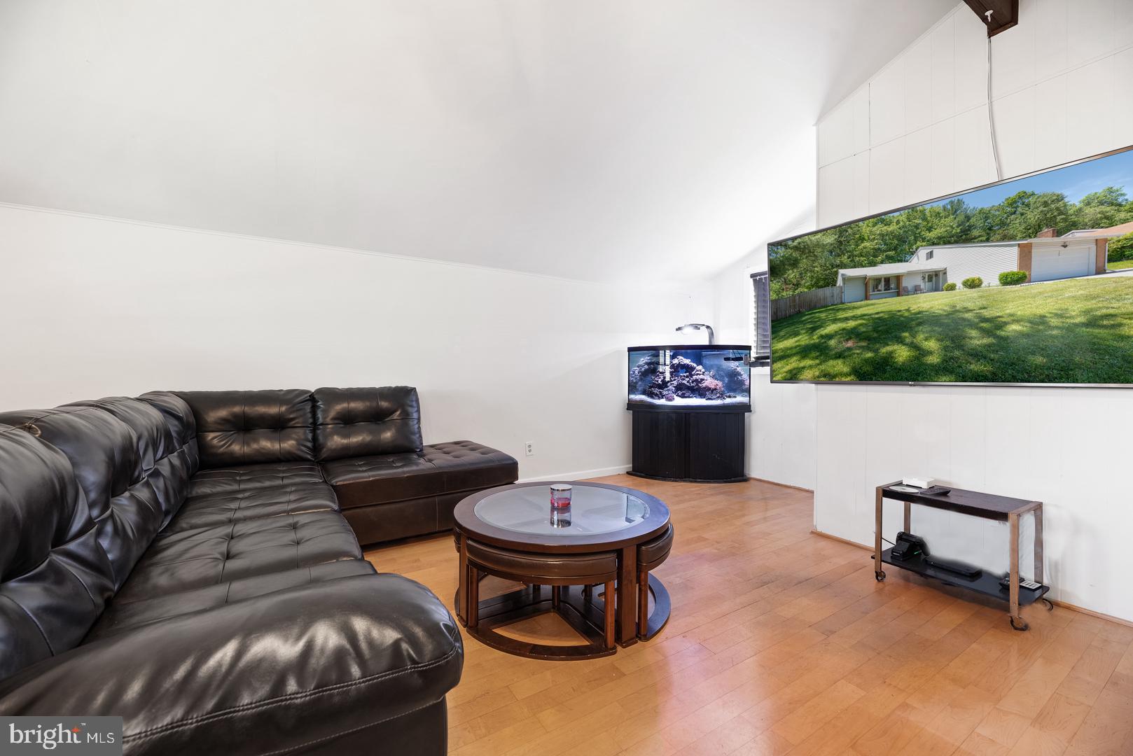 136 Avondale Drive Sterling, VA 20164 - Photo 20 of 30 Loft